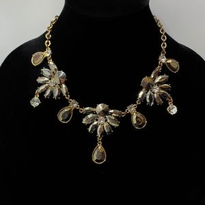 Elegant Statement Necklace